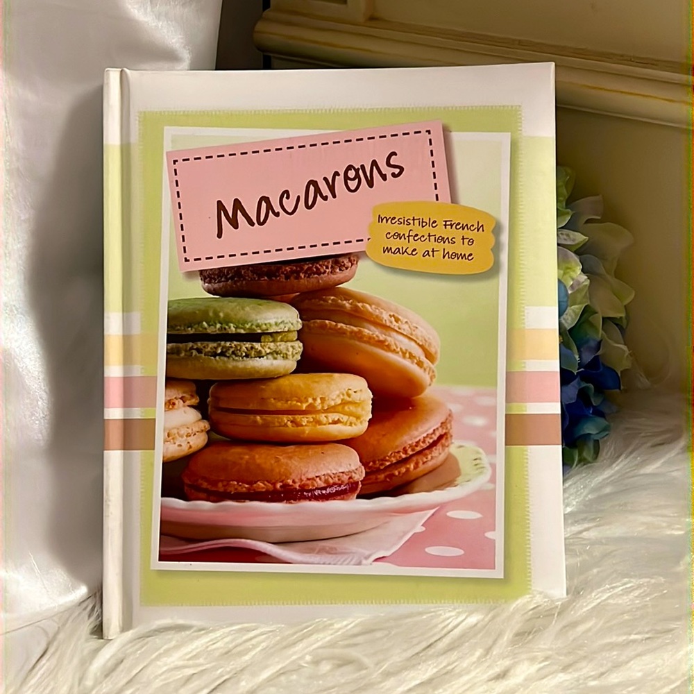 Parragon Macrons cookbook